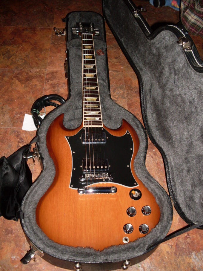 Guitarra eléctrica de cuerpo SG